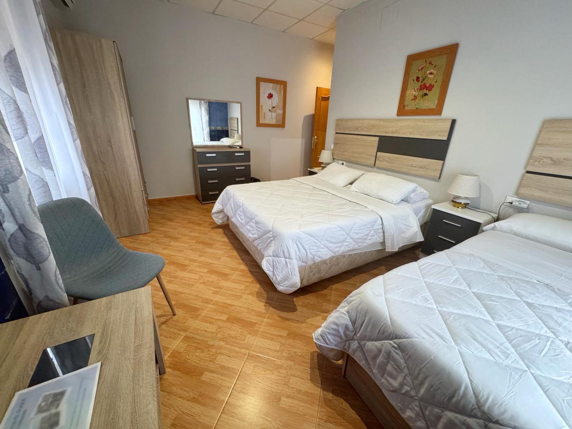 Hostal El Brillante - Alojamientos El Duque Кордова Экстерьер фото