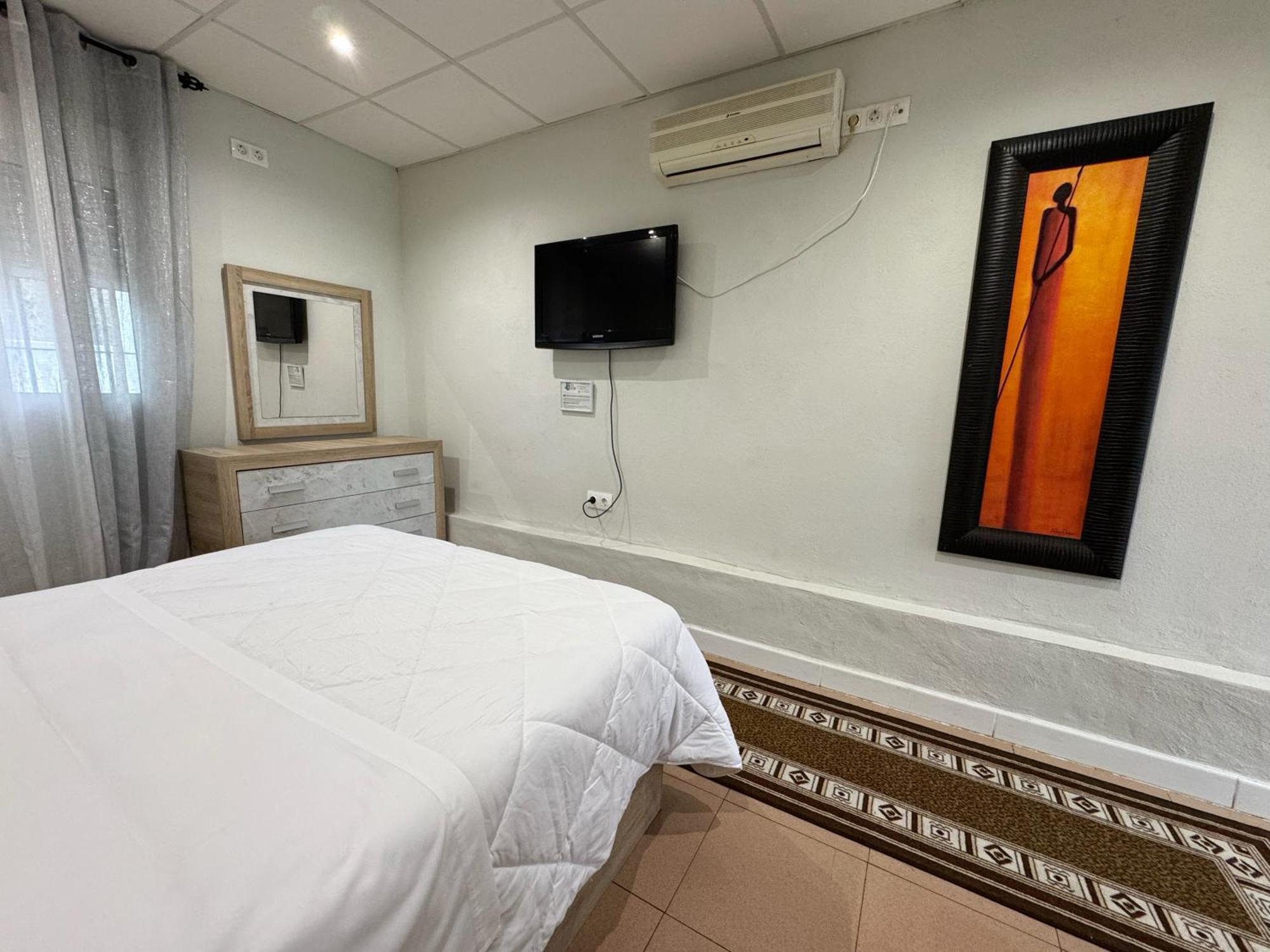 Hostal El Brillante - Alojamientos El Duque Кордова Экстерьер фото